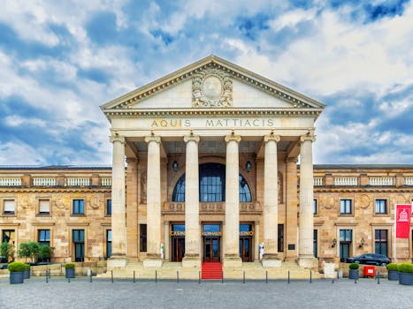 {desktop-illustration-of-money-transfer}