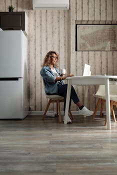 pexels-creative-people-3183192