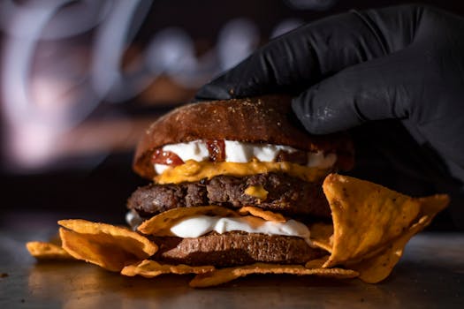 Maksaminen Luottokortilla Netissä: Turvallisuus, Maksutavat Ja Vinkit