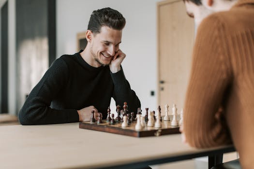finanzen-zauber_-_laughing_banking_money_at_loan_office_pexels.jpg