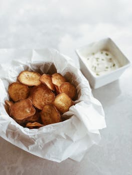 home-office-people-using-laptop